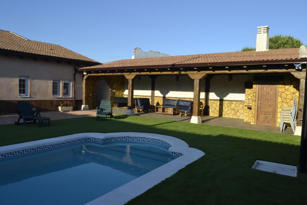 El Capricho de los Carrascos Juarros de Voltoya Exterior foto