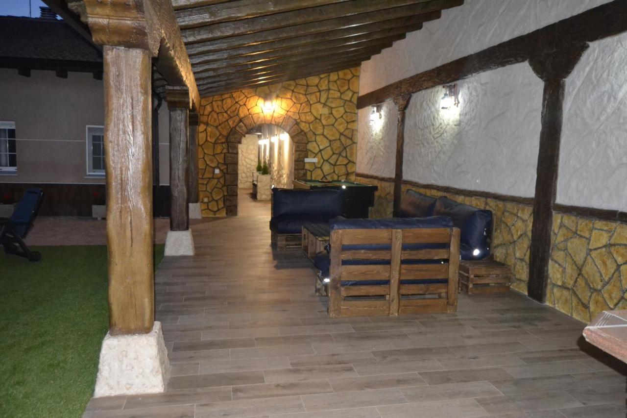 El Capricho de los Carrascos Juarros de Voltoya Exterior foto